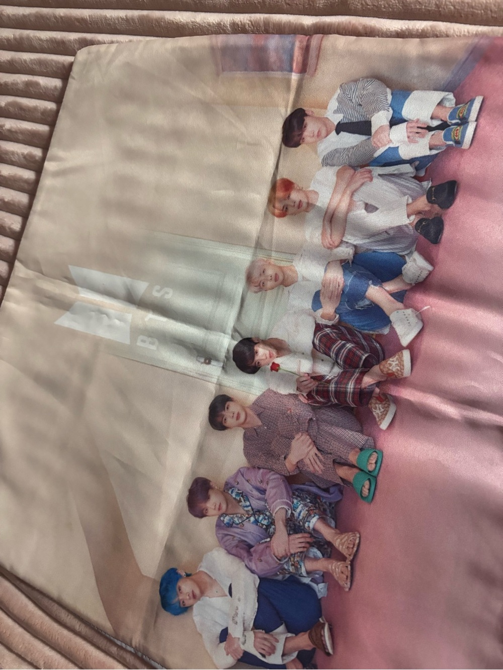 BTS pillowcase - Picture 2 of 4